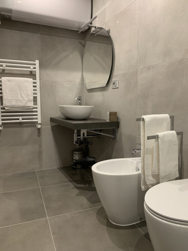 Bathroom 3, ApartHotel Bossi, Milano