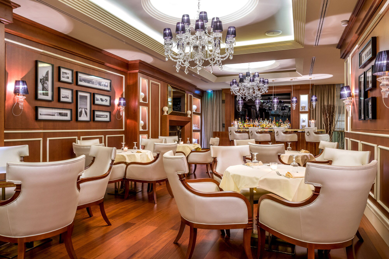 Food & Drinks 5, Hotel Century, Genève