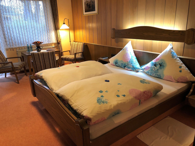 Bedroom 3, Cafe Best Gästezimmer, Odenwaldkreis