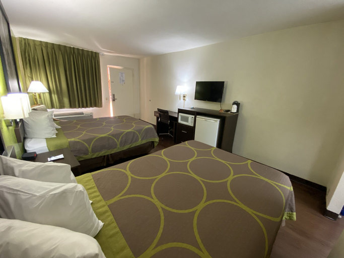 Bedroom 3, Super 8 by Wyndham El Paso Airport, El Paso