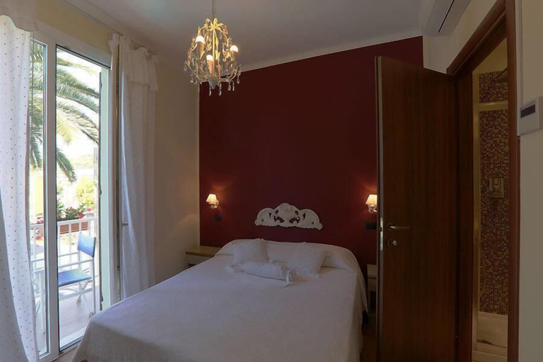 Bedroom 5, Hotel Bergamo Mare Mhotelsgroup, Imperia