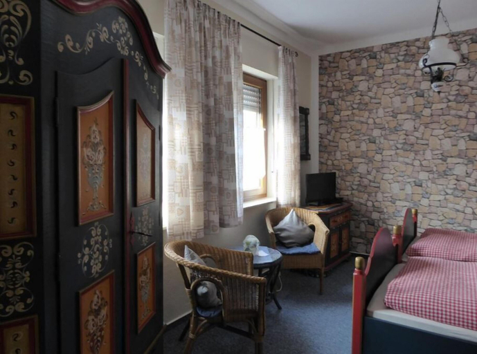 Bedroom 2, Landgasthof Schneller, Altenkirchen (Westerwald)