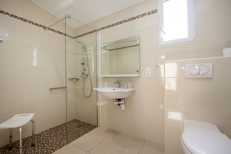 Bathroom 4, Hôtel et Résidence Ta Kladia - Omigna, Corse-du-Sud