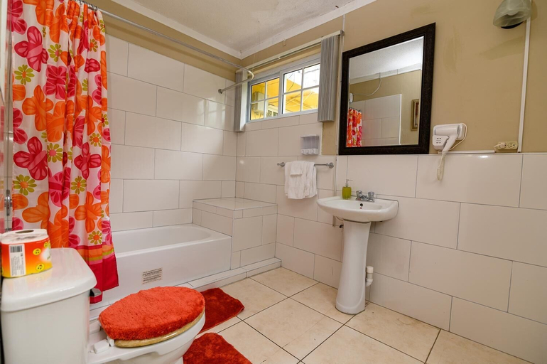 Bathroom 3, Look Out Point at Promontory Ridge
