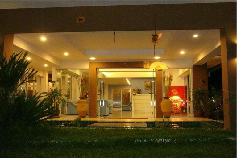 Exterior & Views, The Sky Condo, Muang Chon Buri