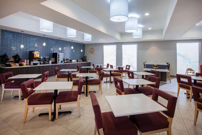 Food & Drinks 5, La Quinta Inn & Suites by Wyndham Odessa North, Midland