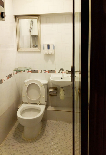 Bathroom 5, Days Hotel HK - Hostel, Kowloon