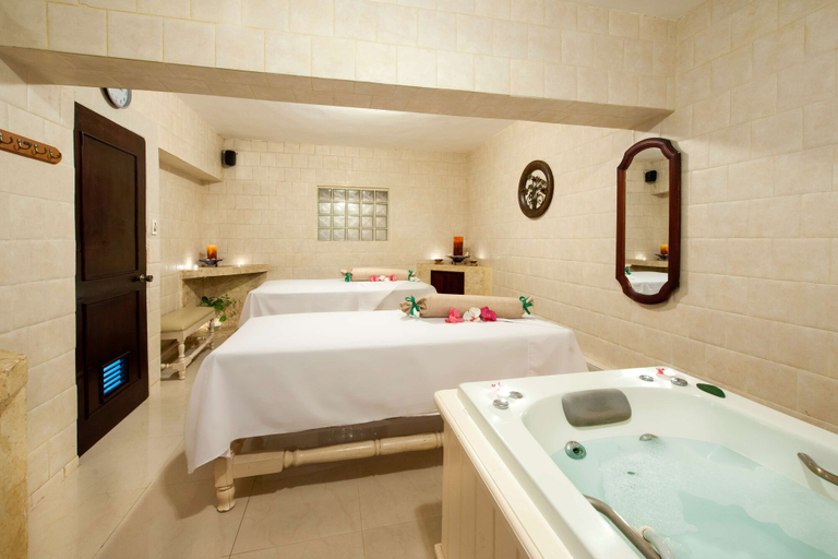 Bathroom 4, Occidental Caribe - All Inclusive, Salvaleon de Higuey