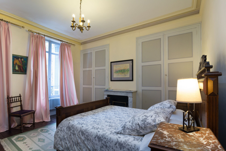Bedroom 3, Villa St Simon, Gironde