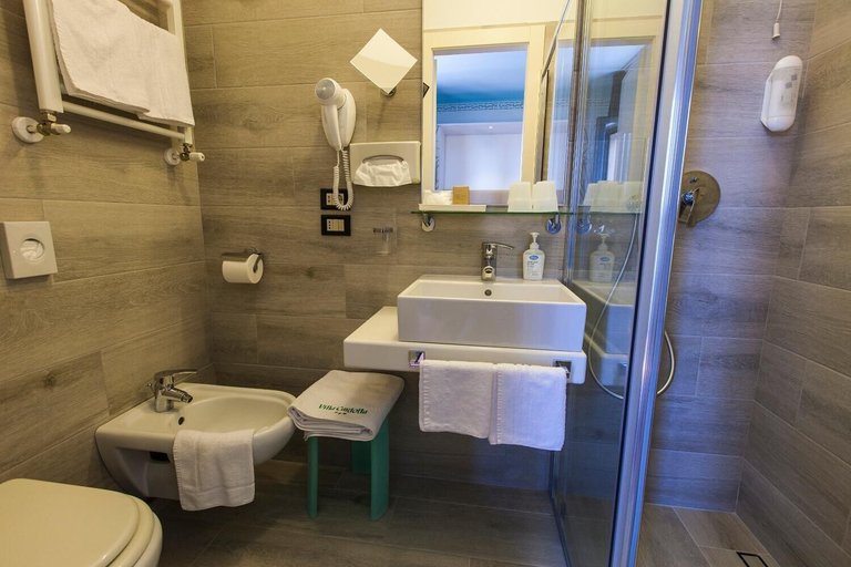Bathroom 4, Hotel Villa Carlotta, Verona