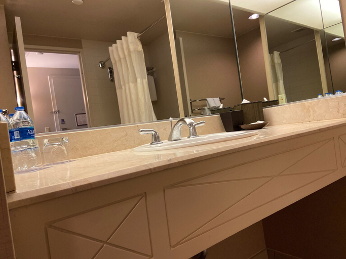 Bathroom 4, The Clyde Hotel, Bernalillo