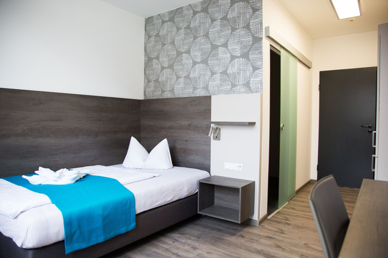 Bedroom 4, Hotel im Kaiserpark, Schmalkalden-Meiningen
