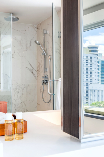 Bathroom 5, Hyatt Centric South Beach Miami, Miami-Dade