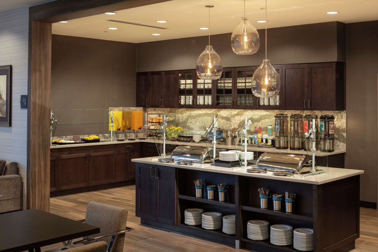Food & Drinks 5, Homewood Suites by Hilton Needham Boston, Norfolk