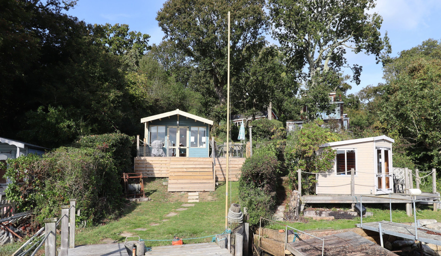 Exterior & Views 2, Kipper Cottage, Isle of Wight