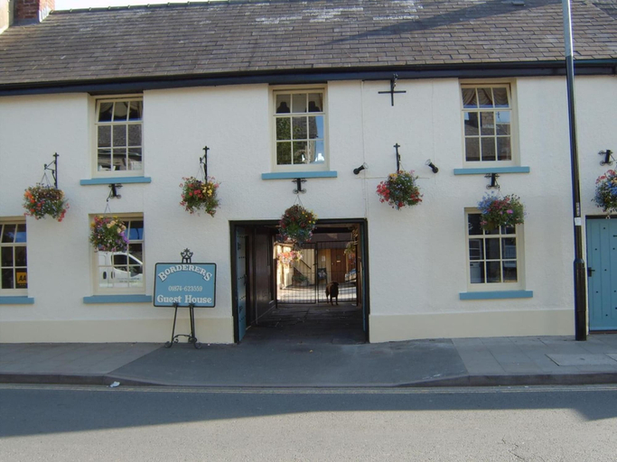 Exterior & Views 2, Borderers Guesthouse, Powys