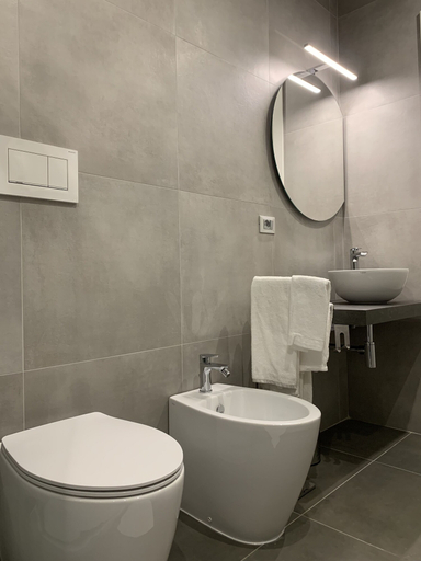Bathroom 3, ApartHotel Bossi, Milano