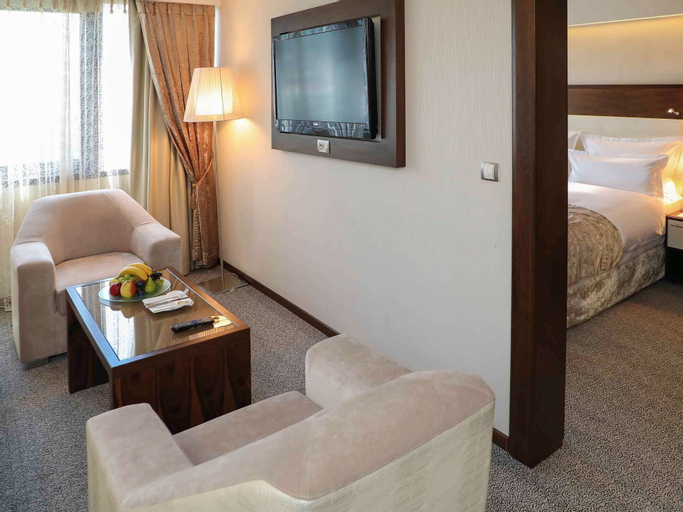 Bedroom 30