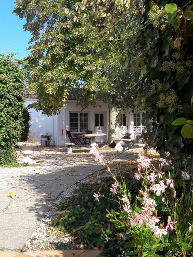Exterior & Views 2, Le Manoir de l'Antiquite, Vendée
