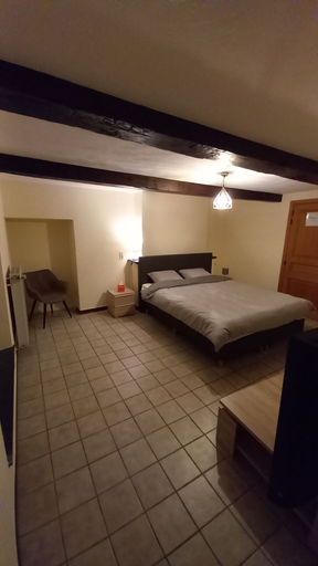 Bedroom 2, Hotel-au-central, Namur
