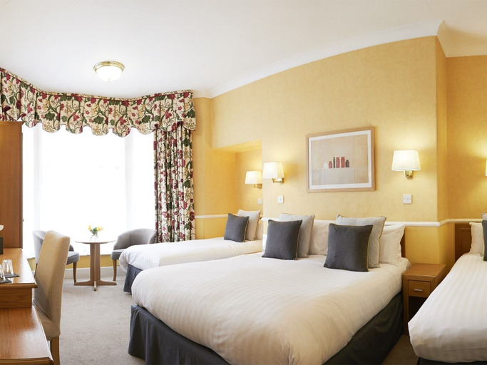 Bedroom 2, Riviera Town House, North Yorkshire