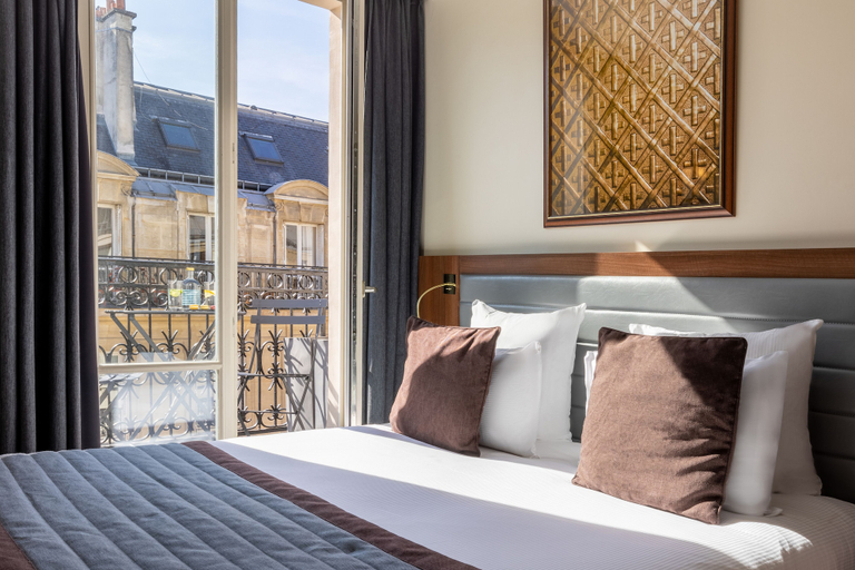 Bedroom 3, Mayflower Opéra, Paris