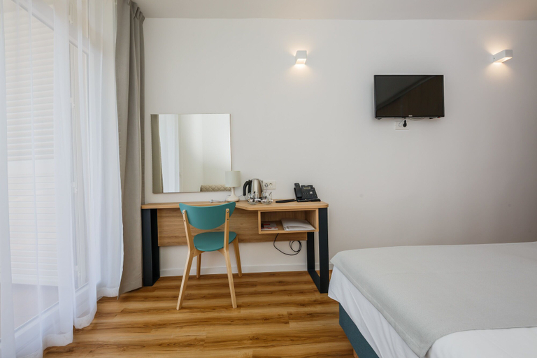 Bedroom 3, Hotel Medena, Seget
