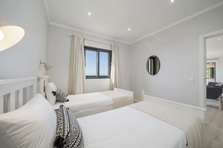 Bedroom 2, Felicidade Rocha II - For Families, With a Pool, Calheta