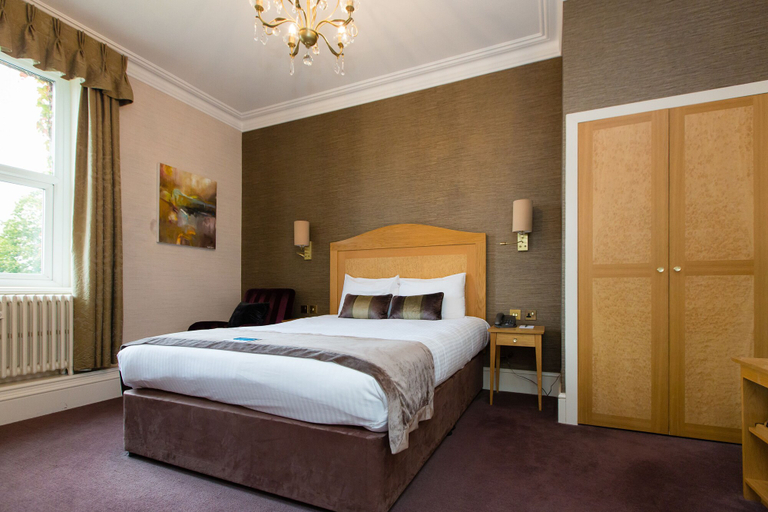 Bedroom 3, The Spa Hotel, Kent