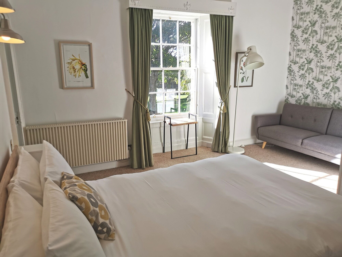 Bedroom 2, Lunan House, Angus
