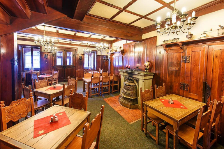 Food & Drinks 4, Hotel Tři růže, Trutnov