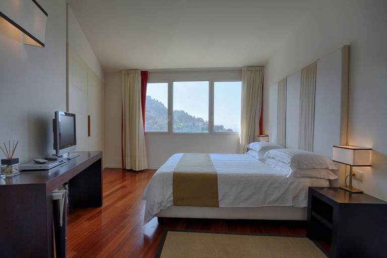 Bedroom 3, Eden Rock Resort, Florence