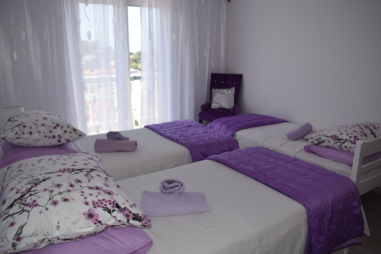 Bedroom 2, Hostel Villa Zorana, Hvar