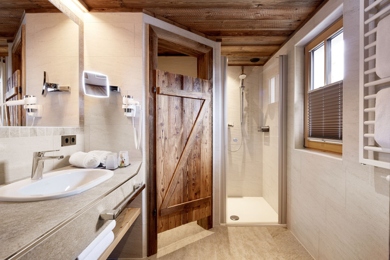Bathroom 3, Almdorf Flachau, Sankt Johann im Pongau