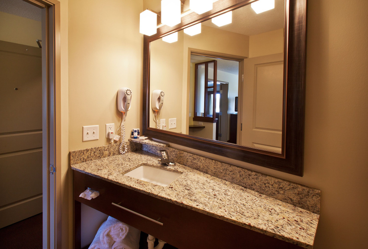 Bathroom 4, AmericInn by Wyndham Hartford SD, Minnehaha