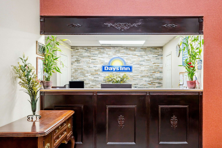 Others 5, Days Inn by Wyndham Hendersonville, Henderson