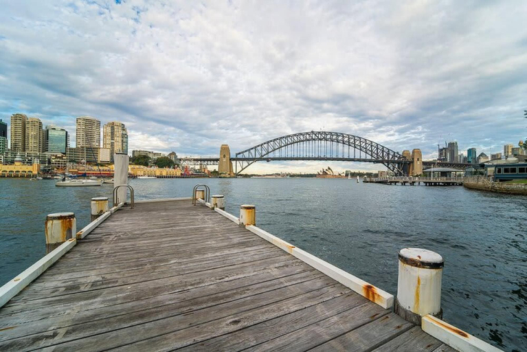 Others 5, Harbourside 76 in North Sydney, Sydney
