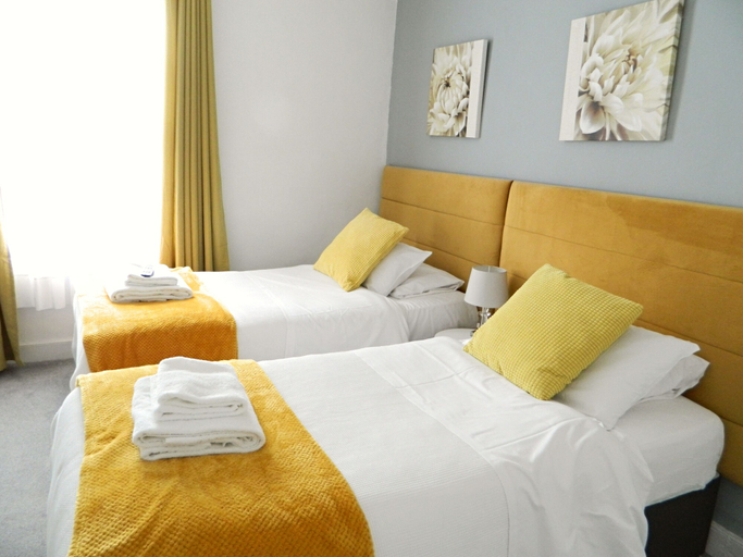 Bedroom 2, The Kings Head Inn, Warwickshire