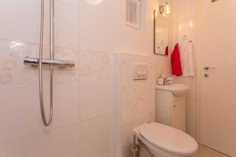 Bathroom 4, Guesthouse Aleto, Split