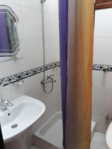 Bathroom 4, Alhambra Hotel, Luxor