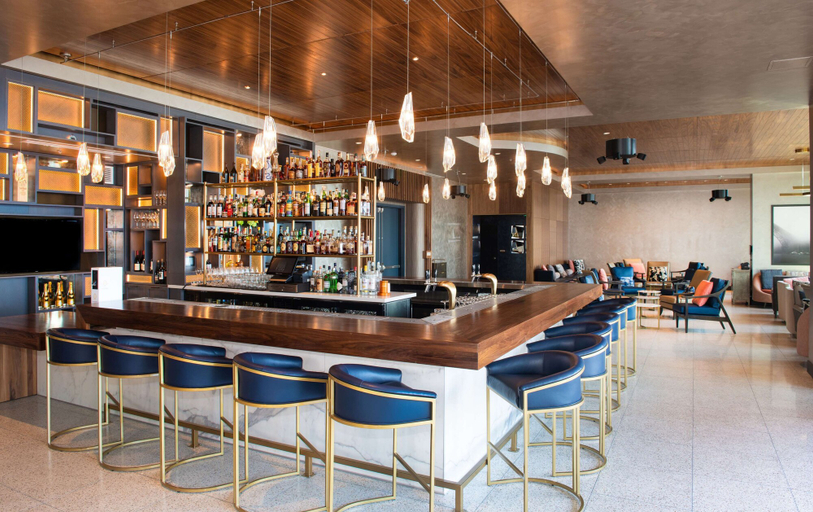 Food & Drinks 2, The Charter Hotel Seattle, Curio Collection by Hilton, Seattle