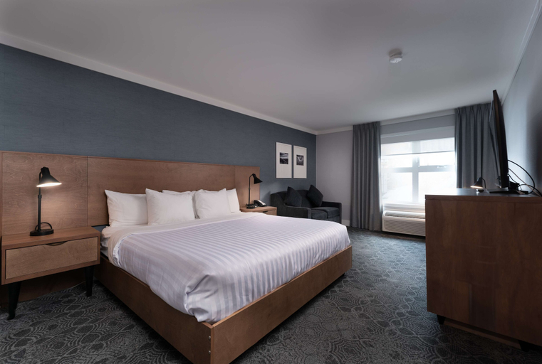 Bedroom 4, Prestige Kamloops Hotel, WorldHotels Crafted, Thompson-Nicola