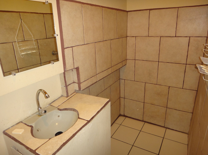 Bathroom 5, Hotel La Arboleda, Managua