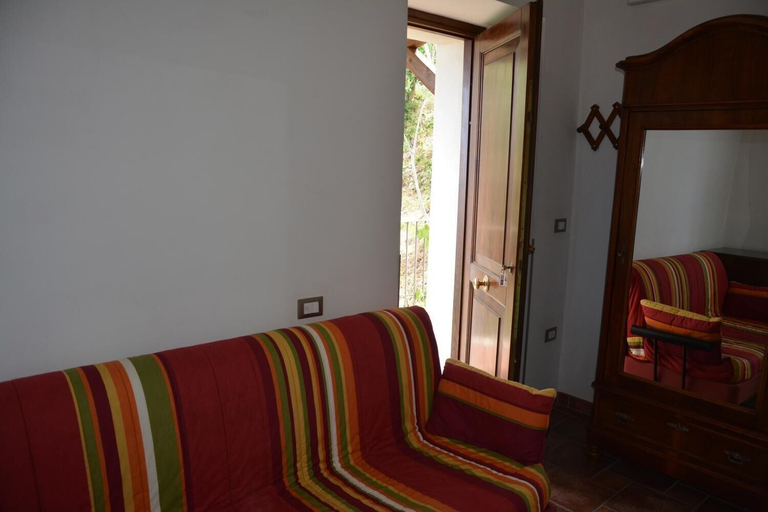 Bedroom 3, B&B La Casa Rossa, Cosenza