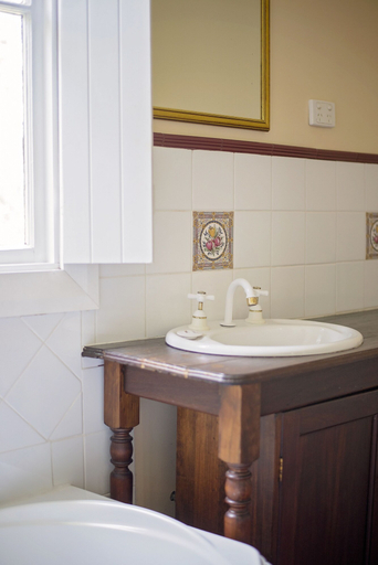 Bathroom 4, Karribank, Plantagenet