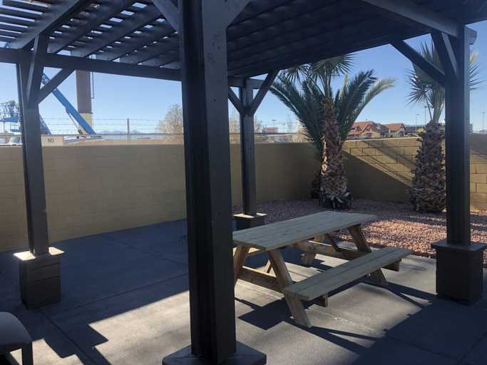 Others 5, Econo Lodge Hesperia - Victorville I-15, San Bernardino