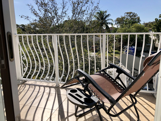 Others 5, 4BR House 219 by Ideal Experience VR, Broward