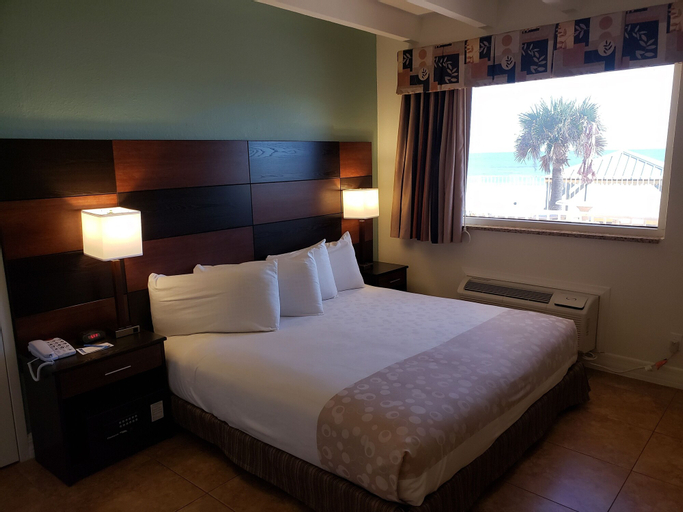 Oceanfront Inn and Suites, Volusia