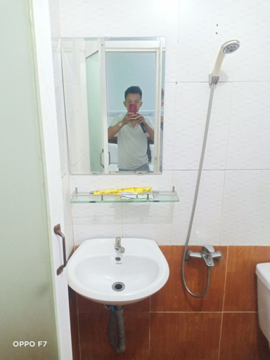Bathroom 3, Hoang Dung Hotel, Thuận An
