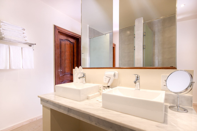 Bathroom 5, Kiwengwa Beach Resort, Kaskazini 'B'
